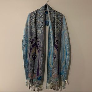 Collectioneighteen Women’s Patterened Blue Scarf